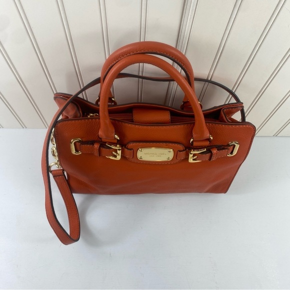 Michael Kors Hamilton Orange Pebble Leather Gold Chain Satchel Shoulder BagPurse - Picture 4 of 16